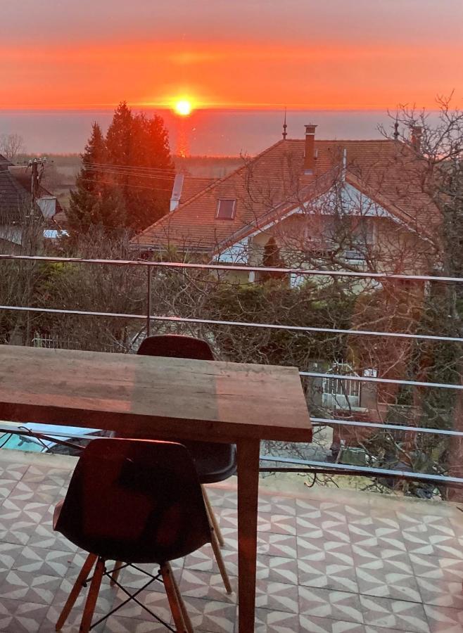 Hello Balaton Apartment Alsóörs Екстериор снимка